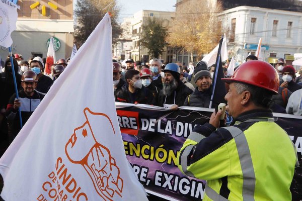 Federación de Trabajadores del Cobre y cierre de Ventanas: "Fundiciones del Estado están en riesgo de desaparecer por falta de inversión"