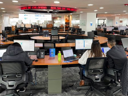 Vientos cruzados en mercados andinos: impulso de materias primas vs política monetaria más estricta