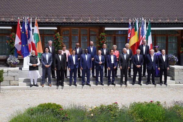 G7 promete nuevas sanciones y dice que apoyará a Ucrania "durante el tiempo que sea necesario"