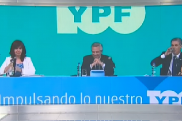 <p>Ahora en DF | Tras renuncia de Martín Guzmán presidente de Argentina designa a Silvina Batakis como nueva ministra de Economía</p>