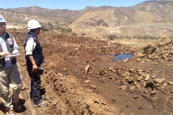 SMA aplica multa de $ 3.400 millones a KDM por infracción grave en relleno sanitario Loma Los Colorados de Tiltil