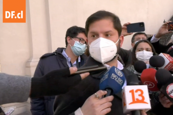 <p>Ahora en DF | Reacciones desde el Congreso y La Moneda frente carta de Lagos</p>