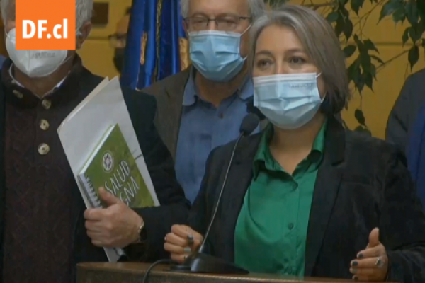 <p>Ahora en DF | Ministra del Trabajo informa que Tía Rica condonará intereses por atraso</p>