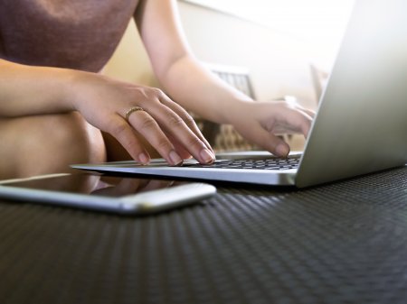 <p>Utilización de canales digitales para transacciones financieras solo alcanza el 36% en la región</p>