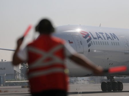 <p>Accionistas de Latam aprueban reorganización y habrá aumento de capital que reconfigurará a actuales accionistas</p>