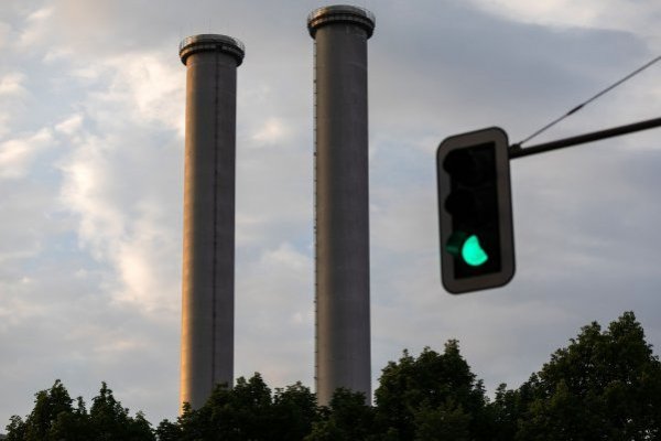 Parlamento de la UE elimina el último obstáculo para etiquetar el gas y la energía nuclear como verdes