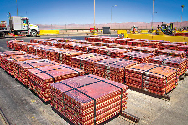 Cochilco se prepara para ajustar a la baja proyección del cobre en un nuevo escenario para el "sueldo de Chile"