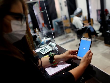 Western Union firma acuerdo con fintech de MercadoLibre para cobro digital de remesas en México