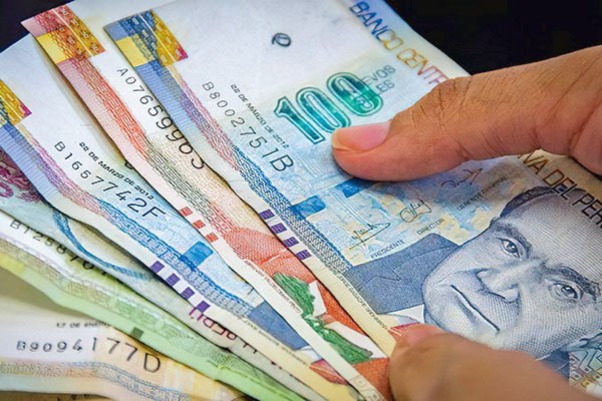 <p>¿Por qué el dólar no ha golpeado a las monedas de Perú o Brasil en 2022?</p>
