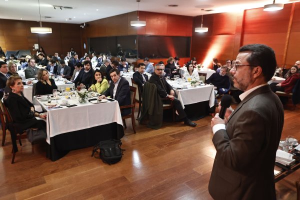 El cónclave de la centro derecha con el Consejero de Hacienda de Madrid