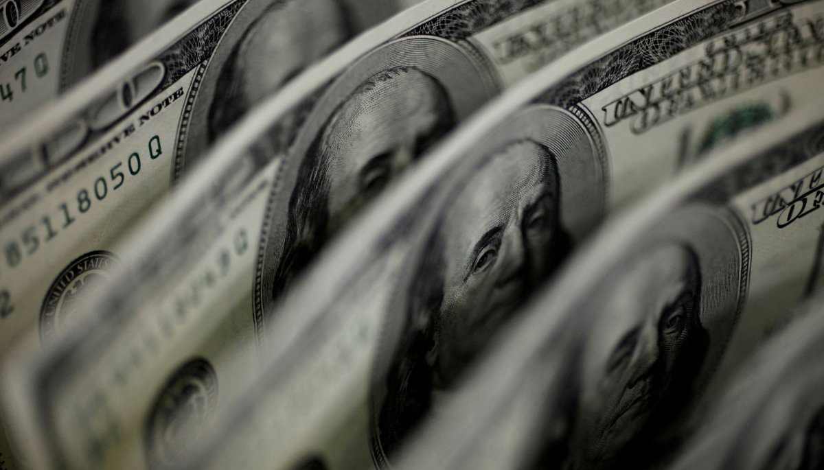 The dollar closes above $ 970 and returns to score a 13 – year weekly record