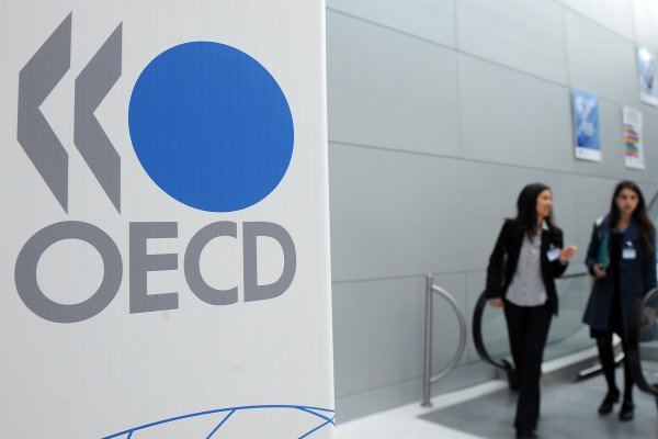La OCDE realiza una revisión global del impuesto corporativo en curso para el 2024