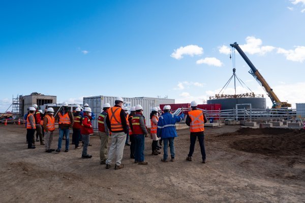 La empresa tiene el objetivo de iniciar la construcción en 2024