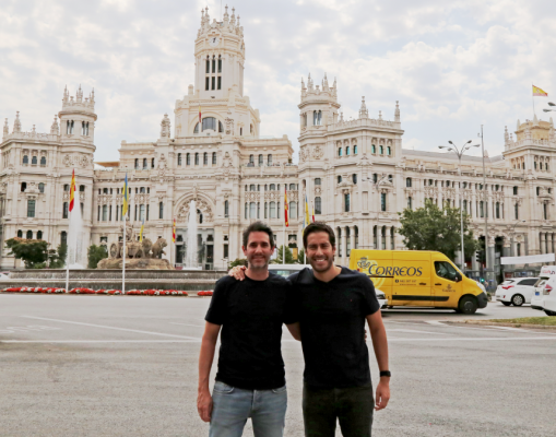 Eduardo della Maggiora de Betterfly junto a Guillermo Sánchez de Flexoh.