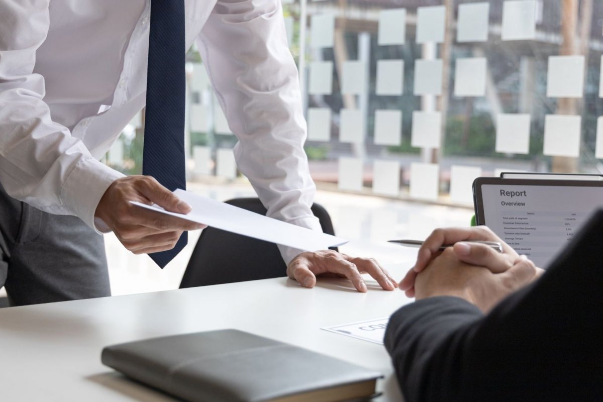 <p>Millones de estadounidenses que renunciaron a sus empleos se arrepienten ahora que viene la recesión</p>