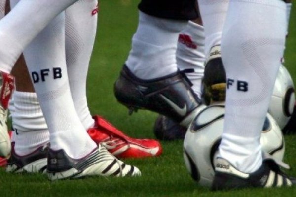 <p>Aprueban en general proyecto que prohíbe a casas de apuestas en línea patrocinar equipos y eventos deportivos</p>