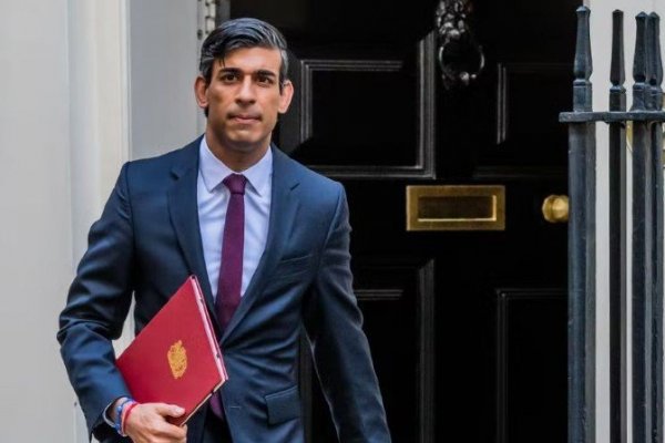 Dos ministros apoyan al extitular de Economía para reemplazar a Boris Johnson