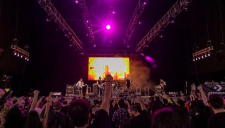 Nueva ola de Covid en Perú golpea a la industria de espectáculos