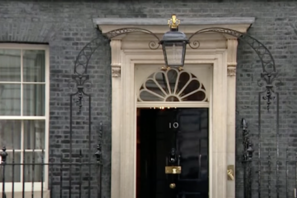 <p>Ahora en DF | Fracasa intento por sacar a Boris Johnson inmediatamente del cargo</p>