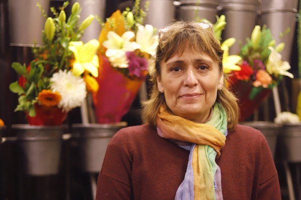 La vida y el negocio de Marisol Villarroel que han logrado florecer
