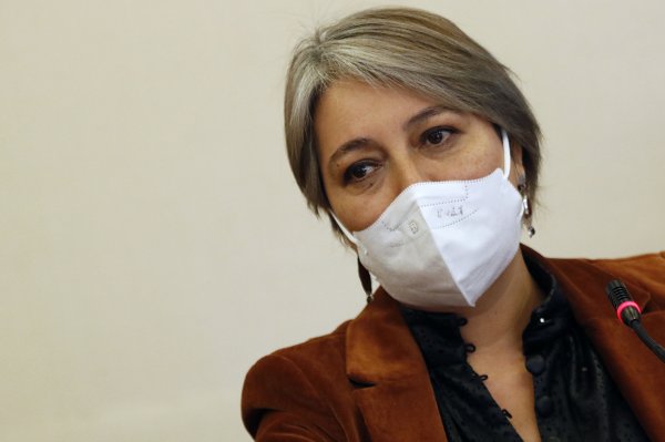 Ministra Jara y declaraciones de Boric sobre eventual triunfo del rechazo: "El Presidente busca dar certezas"