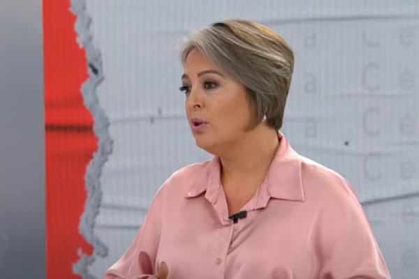 <p>Ahora en DF | Ministra Jara: "Quienes critican al Bono Invierno por una posible inflación, también piden que suba"</p>