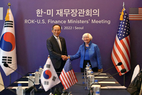 Yellen anticipa duras medidas a países que alteren el orden económico