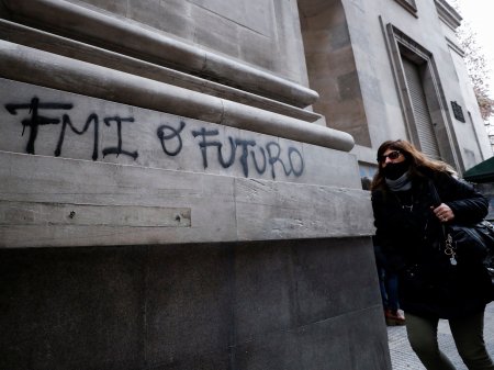 Editorial FT: Es hora de que el FMI le muestre a Argentina un poco de amor duro