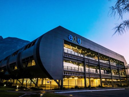 Mexicana Alfa reduce levemente guía flujo 2022 por escisión de filial de telecomunicaciones