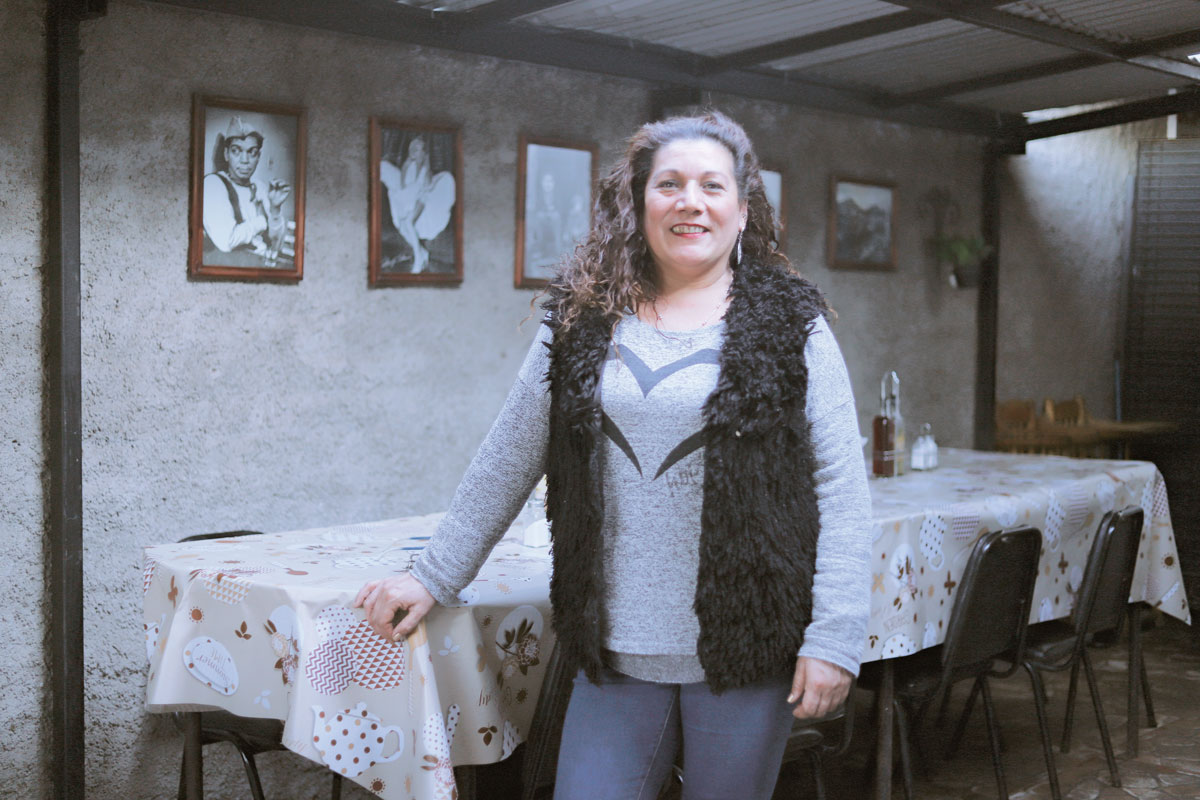 <p>De mote con huesillos a colaciones, el emprendimiento de Margarita Pinto en Lo Espejo</p>
