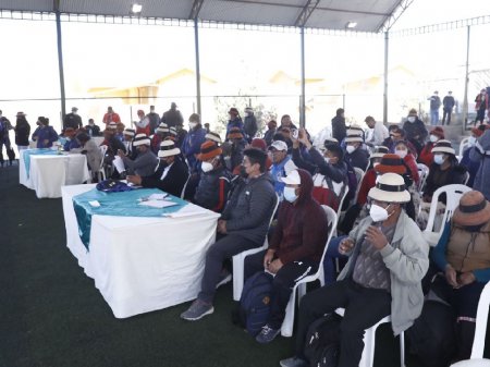 Tregua de comunidades expira en mina peruana Las Bambas sin camino claro a seguir