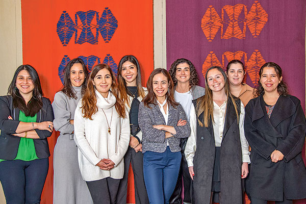 Rosa Gómez, Camila Costagliola, Alejandra Leiton, Macarena Montt, Gabriela Eskenazi, Francisca Pellegrini, Francisca Martínez, Constanza Urzúa y Rocío García de la Pastora.