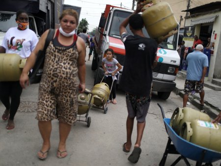 Los consejos de Mohamed El-Erian sobre cómo invertir en mercados emergentes de hoy