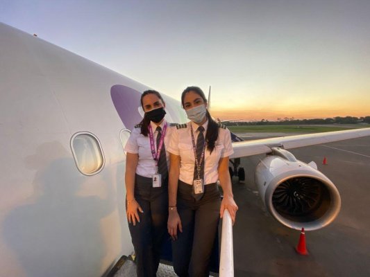 Sky Airline, Jetsmart y Latam superan promedio regional de presencia de mujeres piloto en sus operaciones