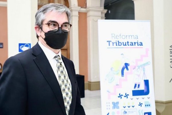 Marcel defiende que cotización de 6% no sea heredable y apunta a mejoría en jubilaciones de las mujeres