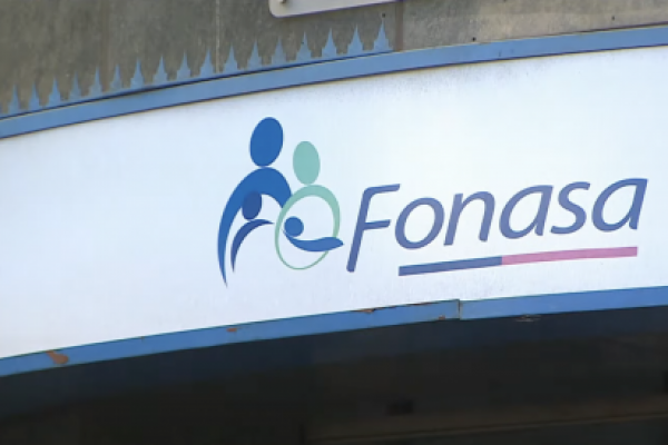 <p>Ahora en DF | ¿Cómo sería el sistema de salud con eventual nueva constitución?</p>