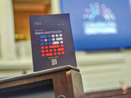 Implementar propuesta de nueva Constitución chilena podría costar hasta unos US$ 45.000 millones anuales