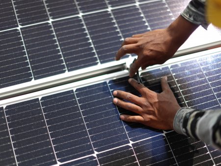 <p>Grupo de Energía de Bogotá e instituto coreano se unen para construir la primera planta de energía híbrida en Colombia</p>