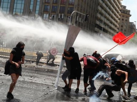 Opinión FT: América Latina necesita más confianza cívica para impulsar crecimiento económico