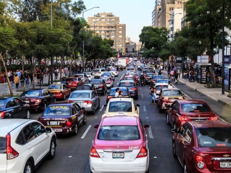 Mercado Libre se asocia con financiera brasileña para otorgar créditos en la compra de autos usados en México