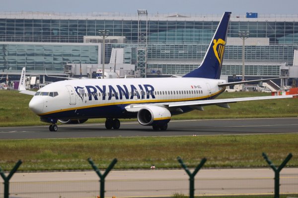<p>Ryanair espera ganar terreno ante reducción de capacidad aérea de rivales como British</p>