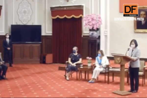 <p>Ahora en DF | Nancy Pelosi, a la presidenta taiwanesa: "no abandonaremos nuestro compromiso con Taiwán"</p>
