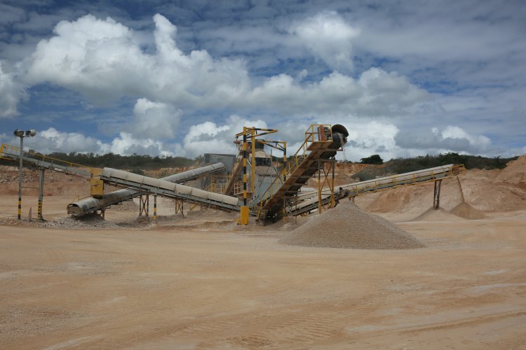 <p>Utilidad neta de colombiana Cementos Argos se desploma 96,7% en segundo trimestre</p>