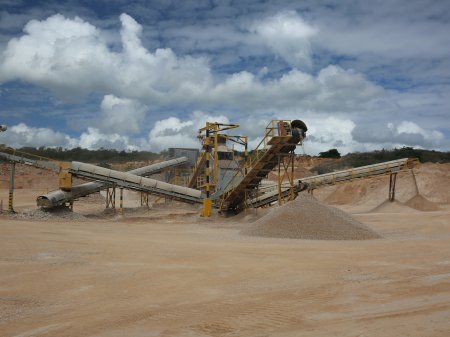 Utilidad neta de colombiana Cementos Argos se desploma 96,7% en segundo trimestre