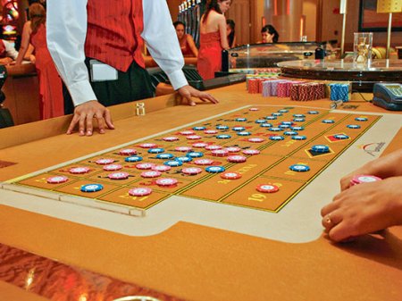 Autoridad de libre competencia de Chile allana casas de altos ejecutivos de casinos de juego