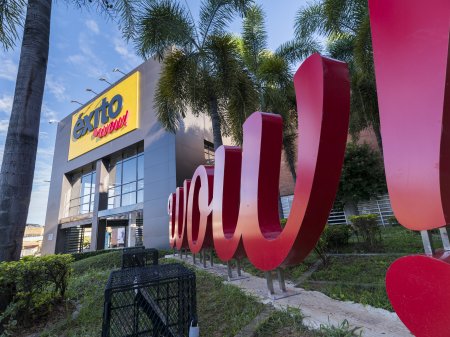 Los planes de crecimiento de la colombiana Éxito, la supermercadista que podría separarse de la francesa Casino