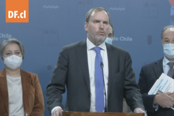 <p>Ahora en DF | Boric y equipo económico se reúnen con grandes empresarios, que manifiestan preocupaciones por reformas y la violencia en el sur</p>