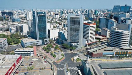 El gobierno peruano evalúa lanzar un plan para impulsar la economía