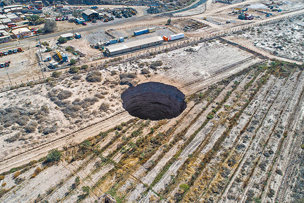 Minera Ojos del Salado se defiende de las críticas por el caso del socavón en Tierra Amarilla