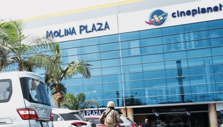 Operadora de malls peruana InRetail se va de compras y adquiere strip center en Lima